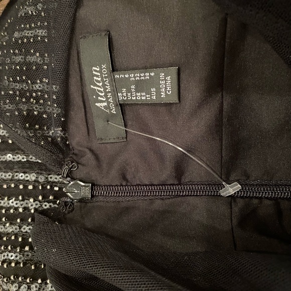 💥AIDAN MATTOX beaded cocktail dress/ size 2 - Picture 6 of 6